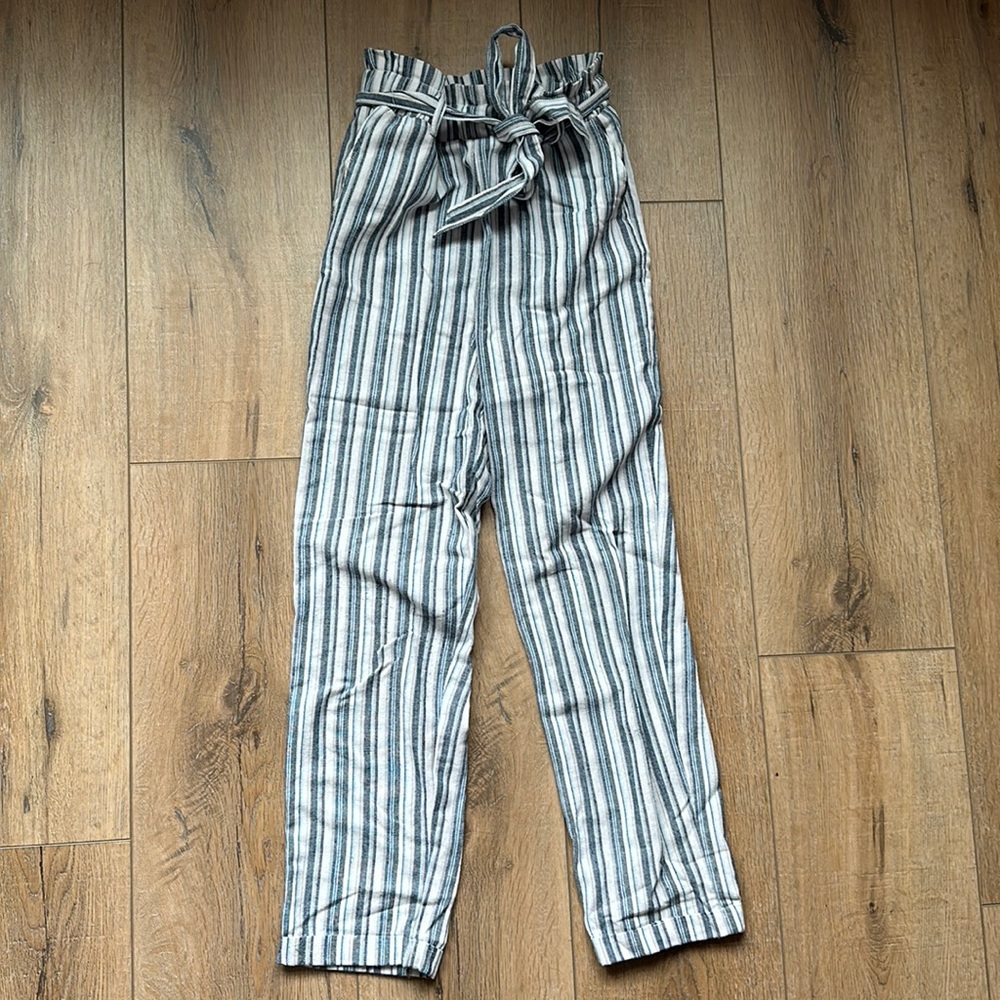 Forever 21 Striped Blue and White Pants Size XS